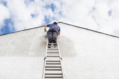 Peinture extérieure à Orègue — façades et ravalement